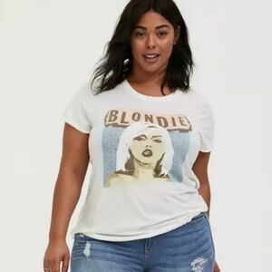 Torrid Blonde Shirt NWOT 4x